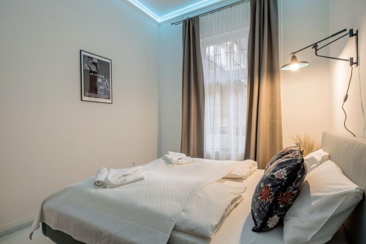 Sunshine Sprint Luxury Apartment Budapest Exterior photo